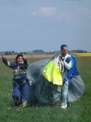 Atterrissage du parachute tandem